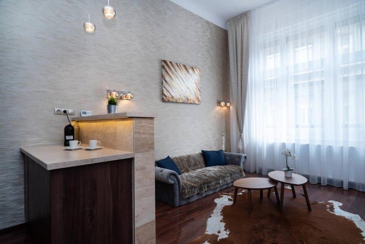 Central Luxy Design Apartment Budapest Kültér fotó