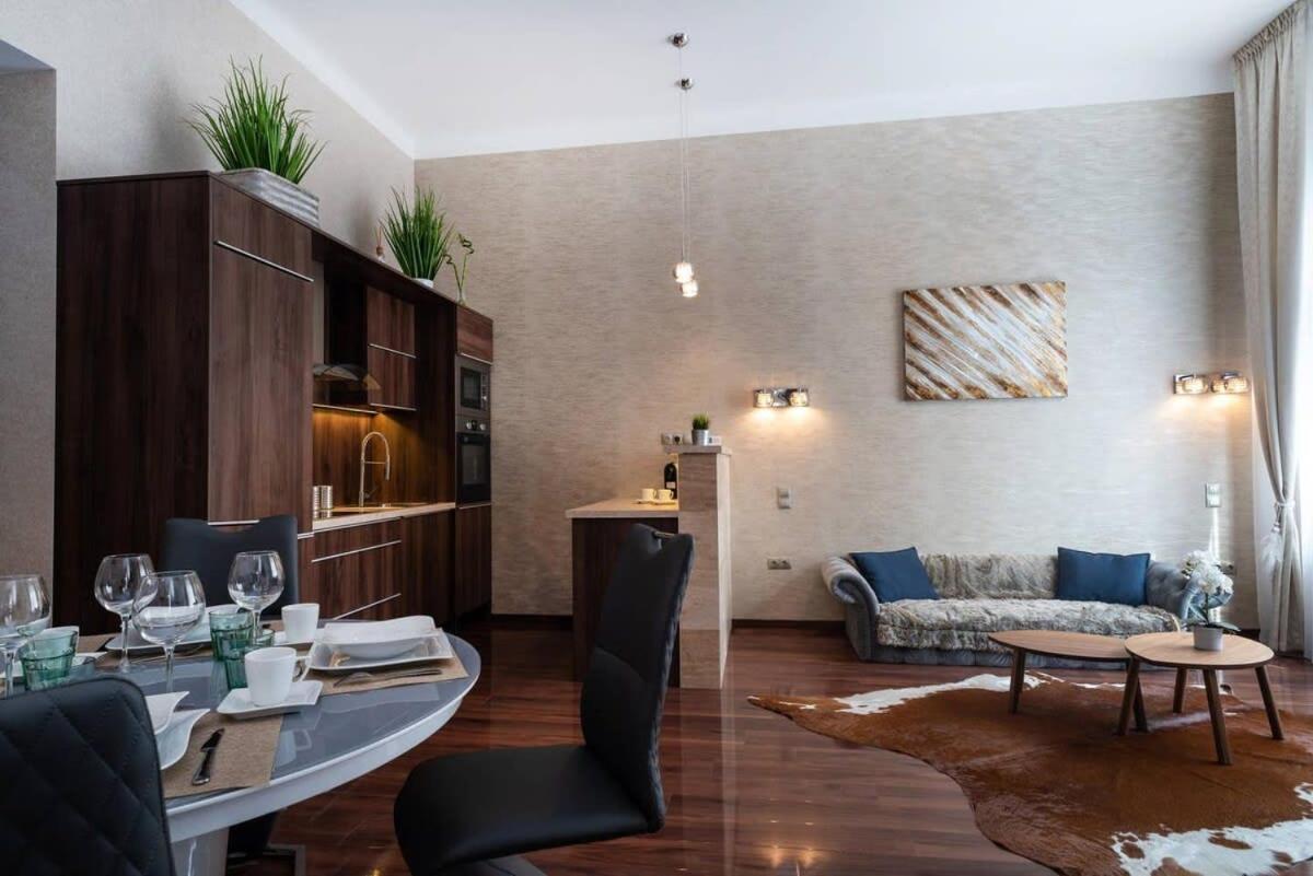 Central Luxy Design Apartment Budapest Kültér fotó