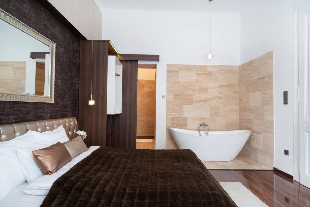 Central Luxy Design Apartment Budapest Kültér fotó