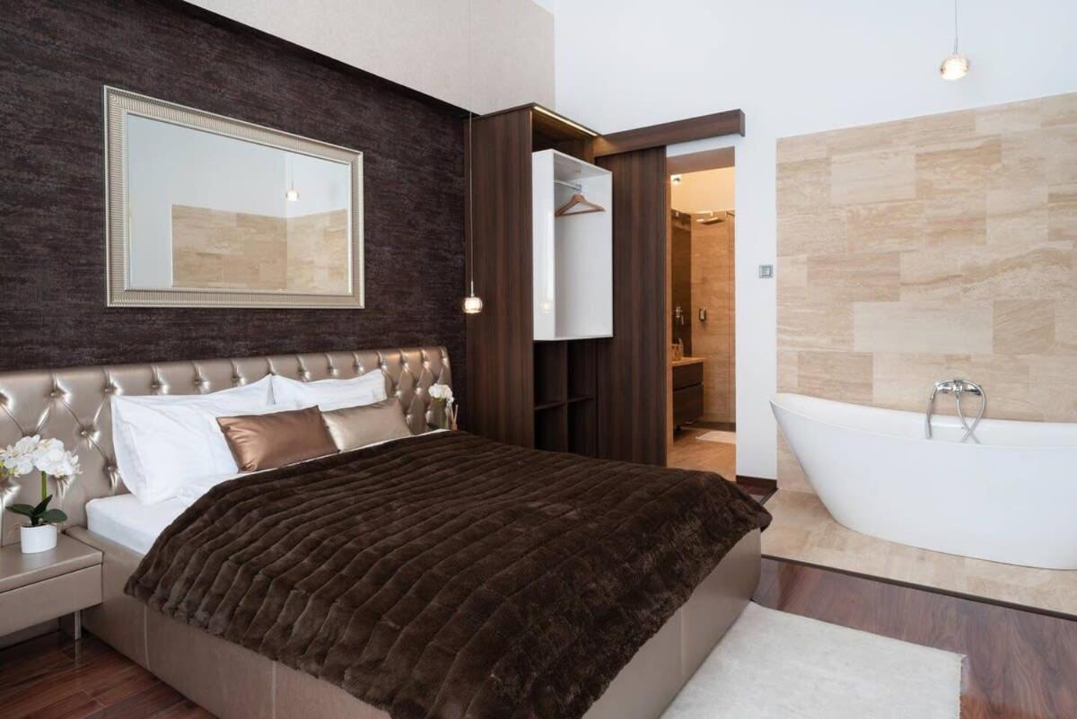 Central Luxy Design Apartment Budapest Kültér fotó